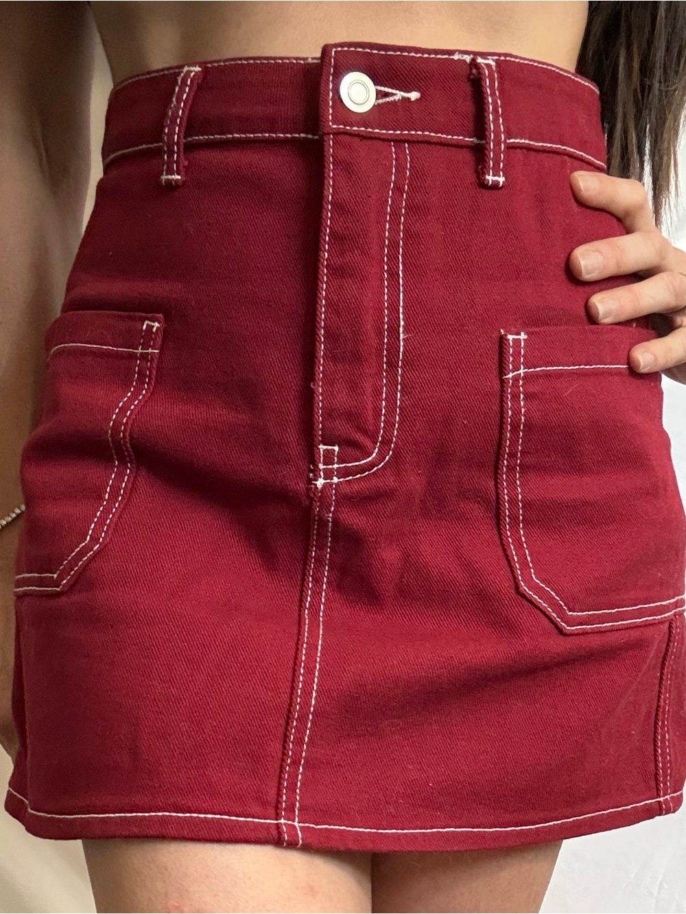 Forever 21 Red Contrast-Stitch Mini Skirt